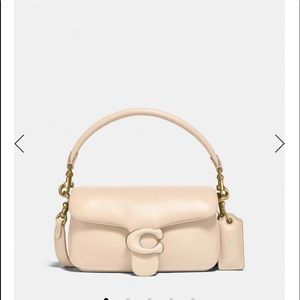 Coach pillow Tabby 18 / chalk